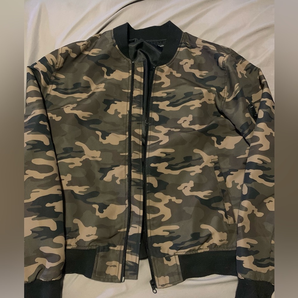 Camouflage bomber jacket